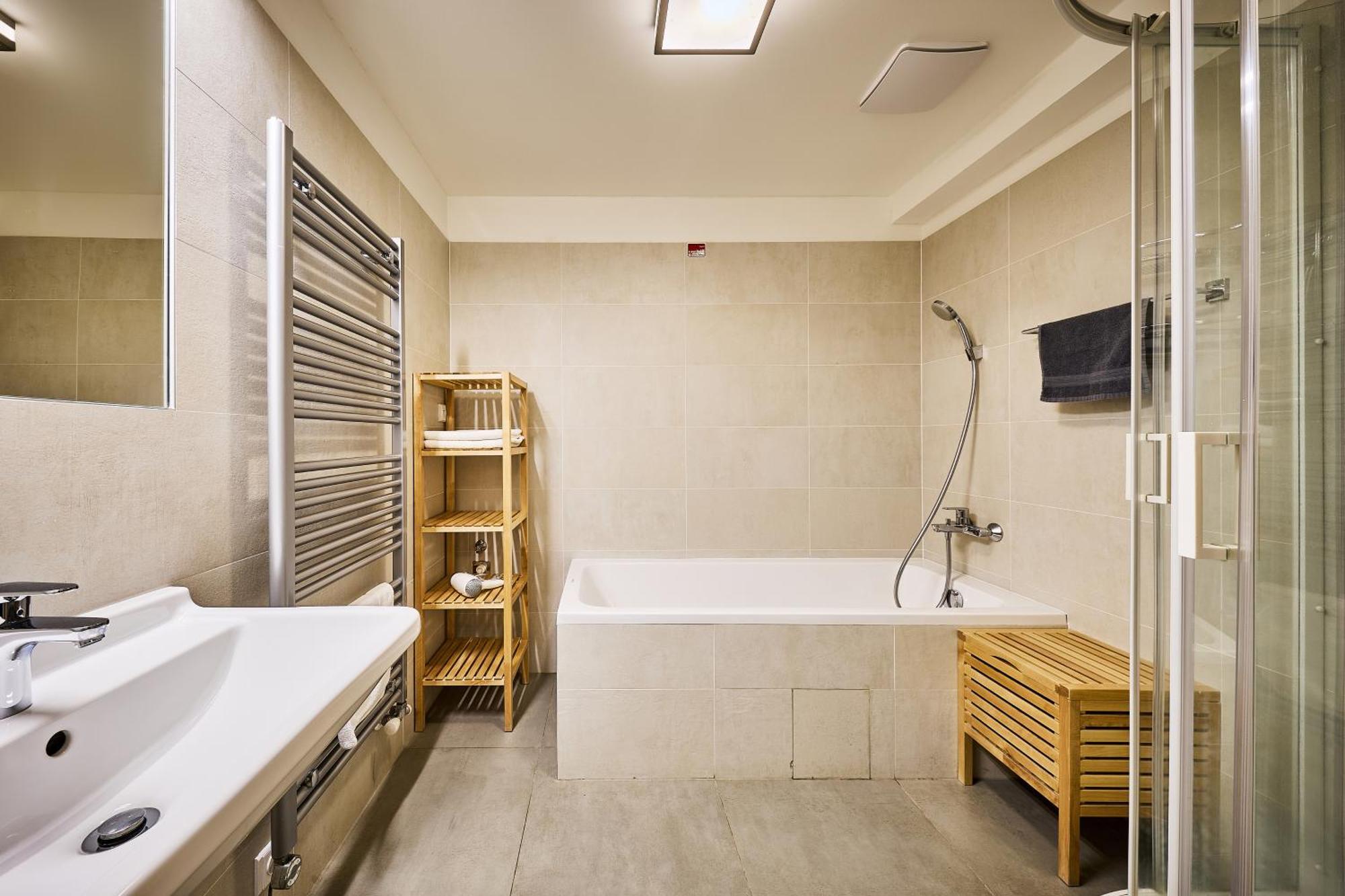 Aparthotel Kovarna Residence Pec pod Snezkou Ngoại thất bức ảnh